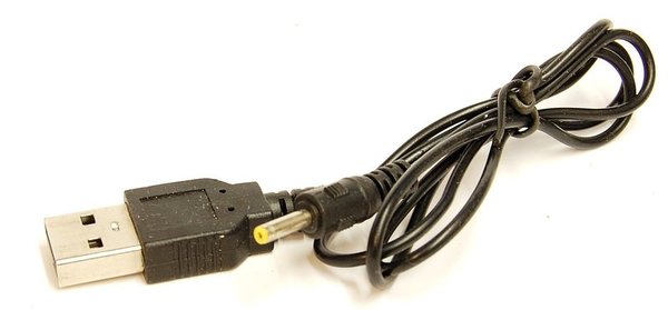 Monstertronic USB Ladekabel mit Klinkenstecker gelb 2,5 mm